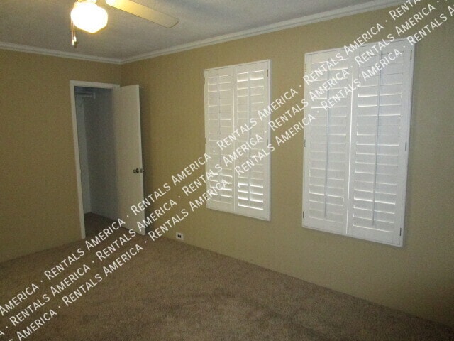 Building Photo - 711 E North Ln