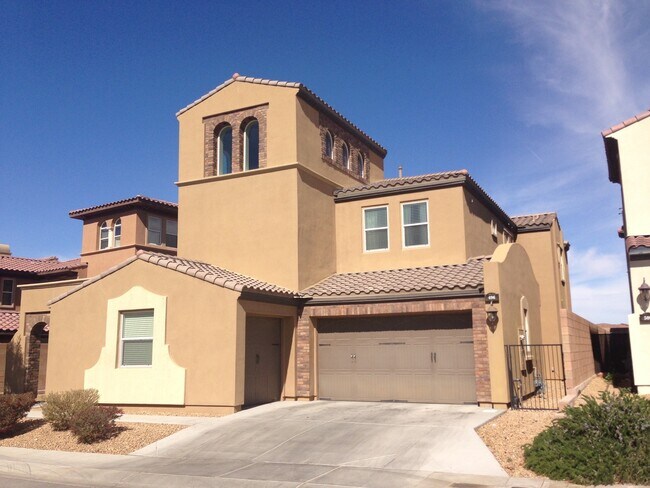 Building Photo - 496 Via Palermo Dr