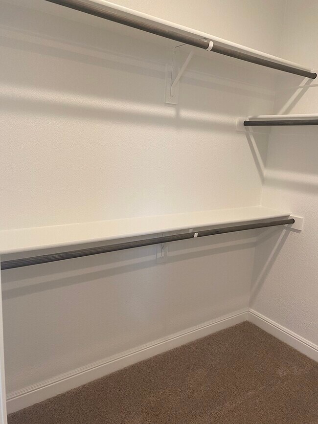 Walk-in Closet - 1021 Gillespie Dr