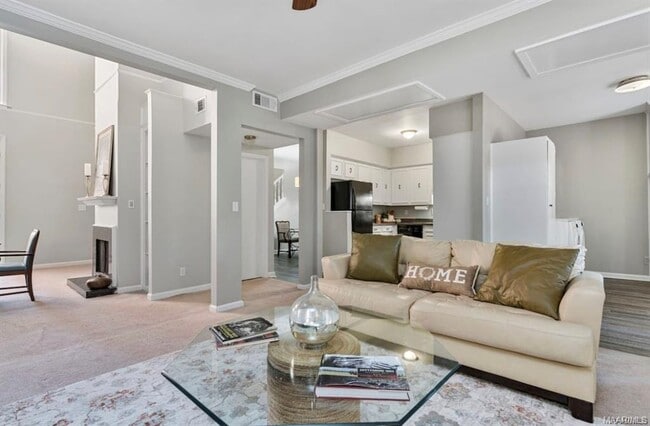 Building Photo - 2988 Old Farm Rd