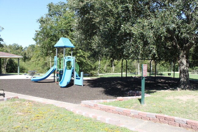 Building Photo - 2403 Bosque Dr