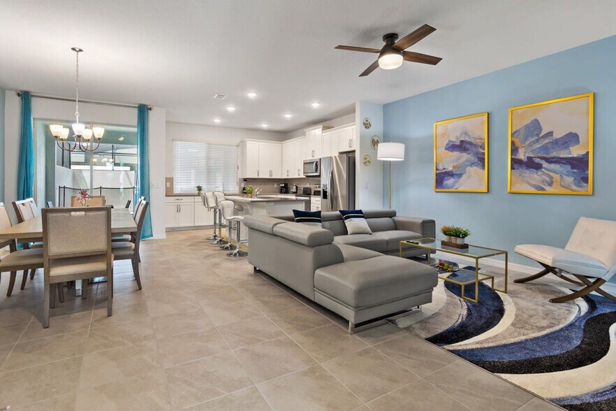 Building Photo - 1828 Tropical Palms Cir