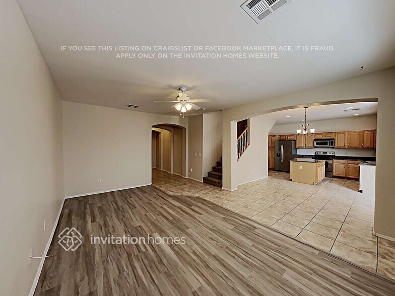 Building Photo - 15801 N 171st Dr