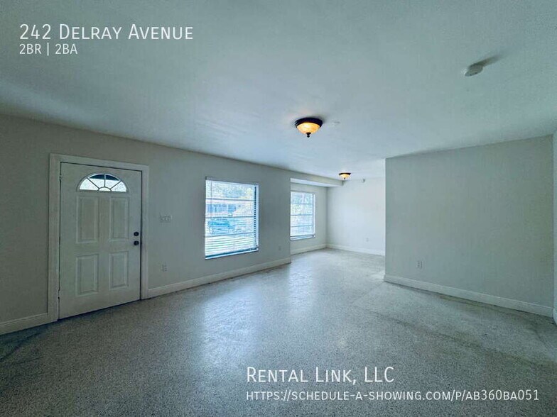 Building Photo - 242 Delray Ave