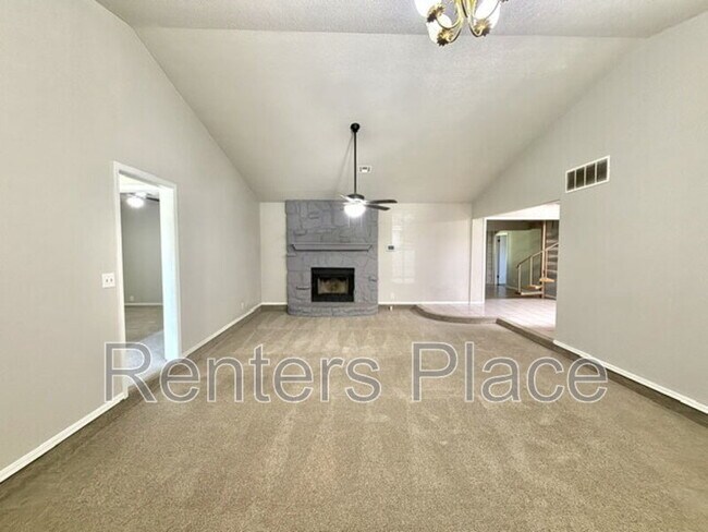 Building Photo - 14148 S Poplar Pl