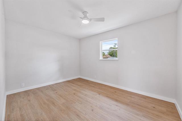 Building Photo - 1415 W Lingleville Rd