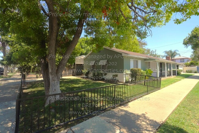 Building Photo - 919 W Wilshire Ave