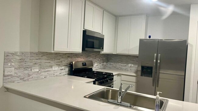 Building Photo - 9226 Speckled Trout Dr