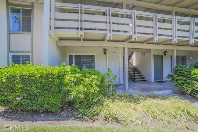 Building Photo - 23732 Hillhurst Dr