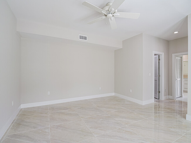 Building Photo - 8405 Red Bay Ct