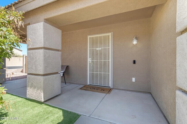 Building Photo - 12638 W Columbine Dr