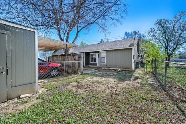 Building Photo - 7214 Salt Springs Dr