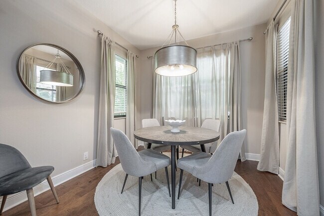 Building Photo - 10238 Blossom Trail