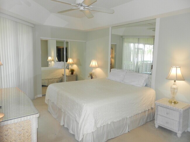 Building Photo - 301 Muirfield Ct