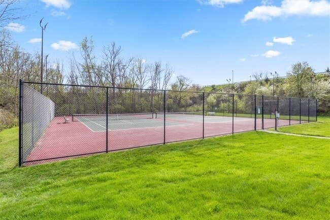 Building Photo - 808 Eastbrooke Ln