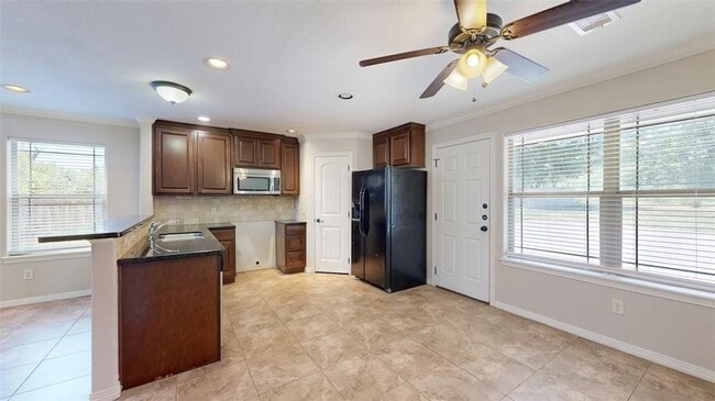 Building Photo - 454 Chimney Hill Dr