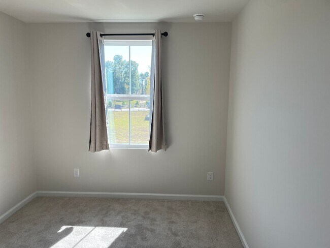 Building Photo - New Construction -3 Bedroom, 2.5 Bathroom Townhouse in  Anderson Farm Townhomes  Calabash