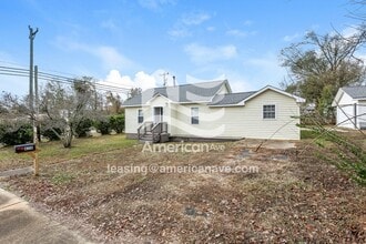 Building Photo - 614 S Depot St