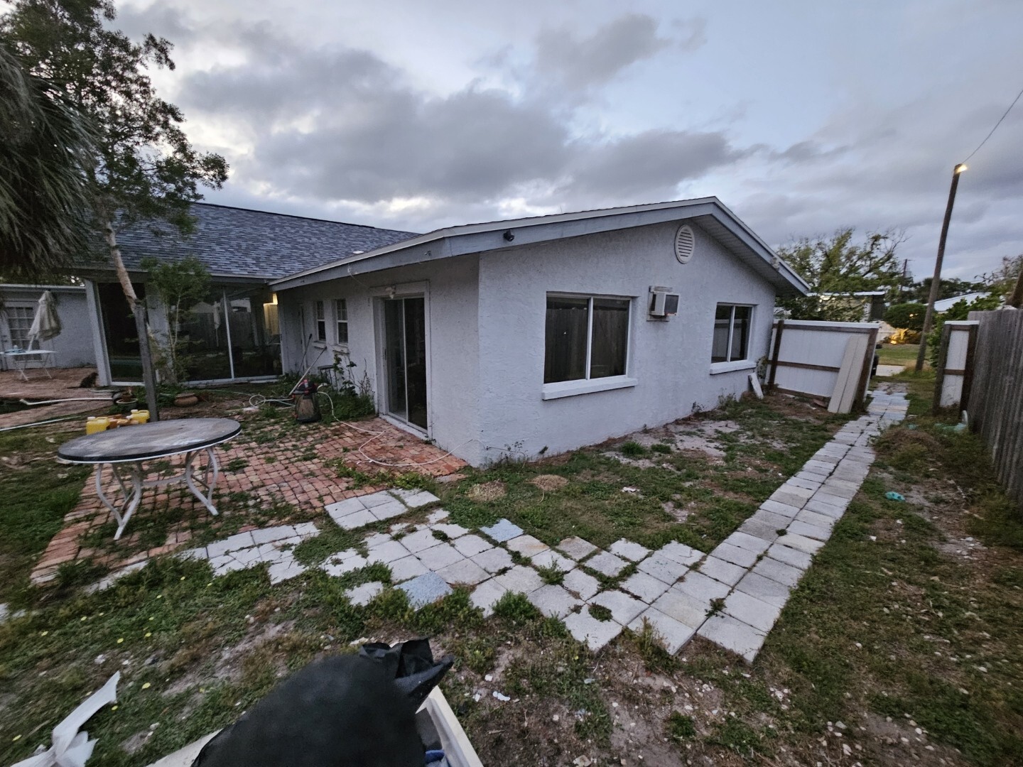Building Photo - 2312 Britannia Rd