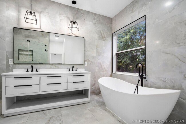 Building Photo - 50 Lake Eden Dr