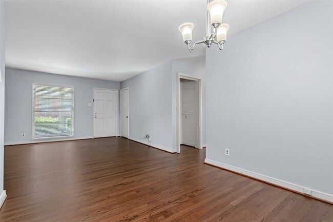 Building Photo - 6556 St Moritz Ave