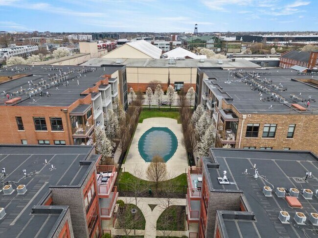 Building Photo - 297 Auden Ave