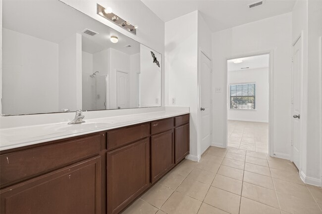 Building Photo - 20807 Echo Manor Dr