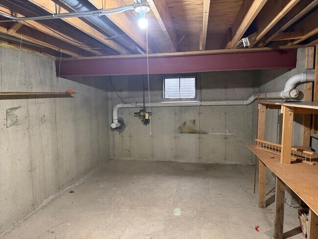 Building Photo - 229 Shea Dr