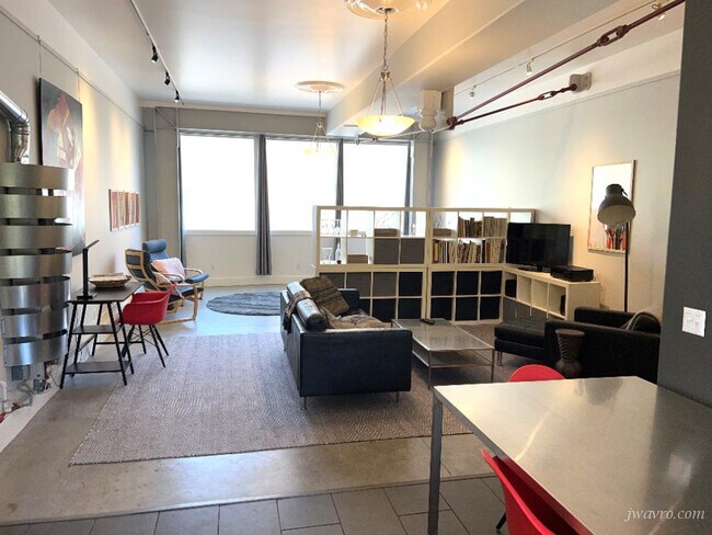 Building Photo - 2811 20th St