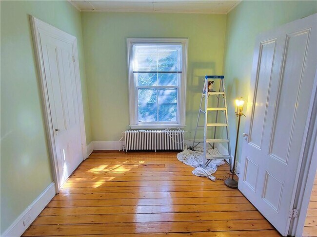 Building Photo - 106 Touro St