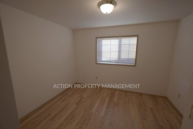 Building Photo - 1+ bed 2 bath home on a quiet cul-de-sac in Sequim