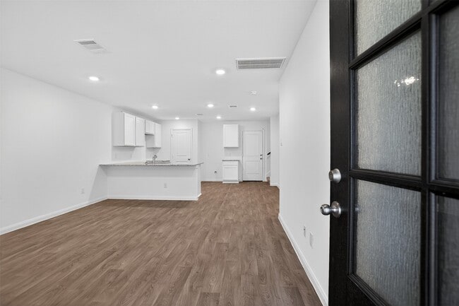 Building Photo - 11806 Holly Hurst Dr