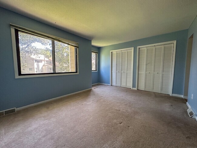 Building Photo - 52 Currier Way