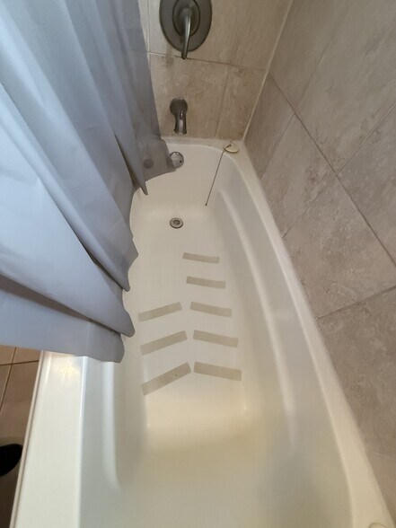 Building Photo - 4128 12th Ave N