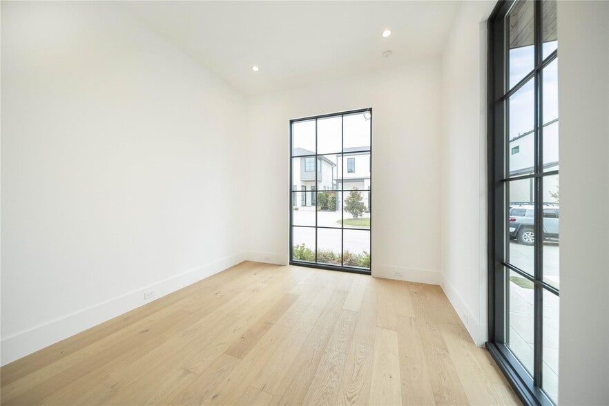 Building Photo - 9713 Kerrisdale Ln