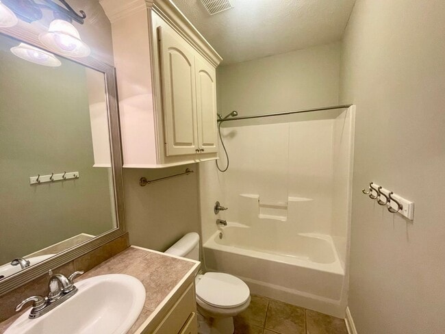 Building Photo - 3 bed/2 bath for rent in Germantown School...