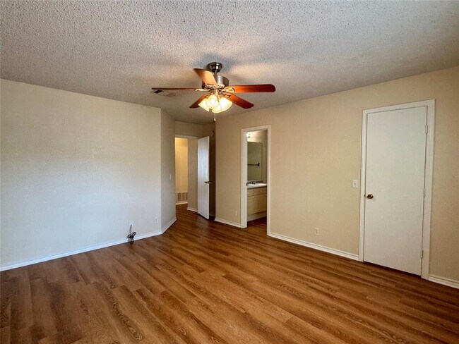 Building Photo - 109 Segovia Way