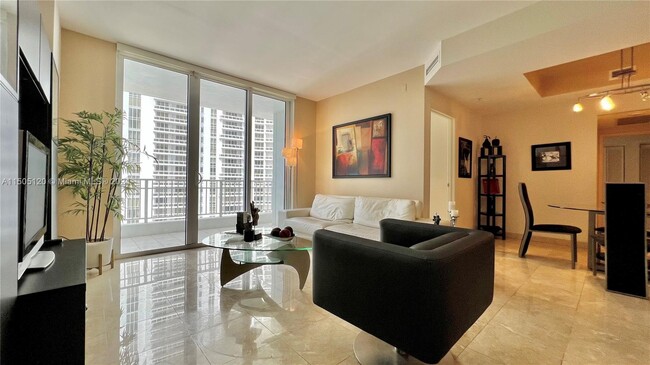 Primary Photo - 801 Brickell Key Blvd