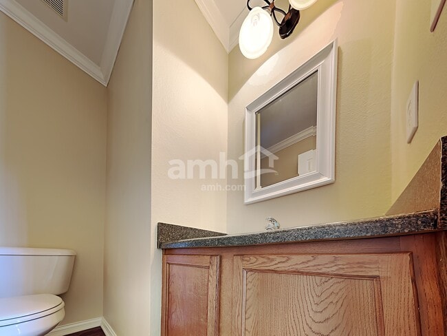 Building Photo - 10850 Chestnut Heath Court