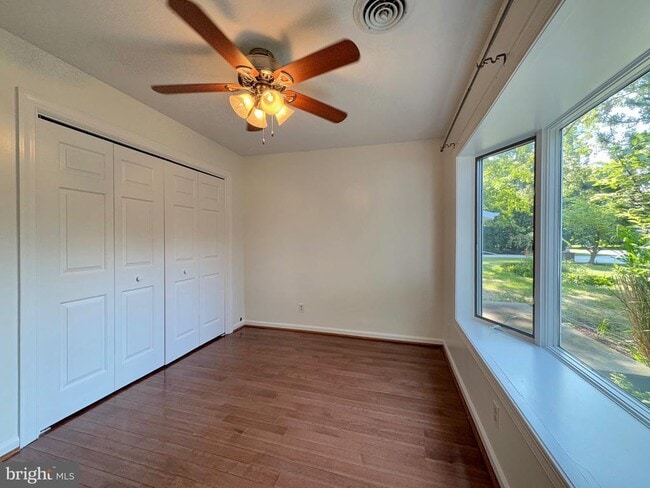 Building Photo - 11470 Mohawk Ct