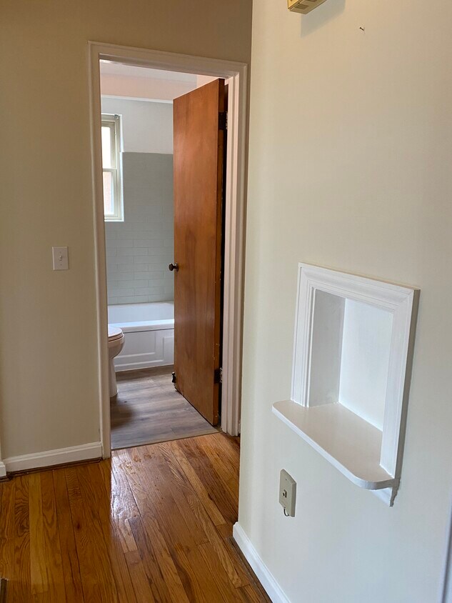 Building Photo - 3162 Troy Ave