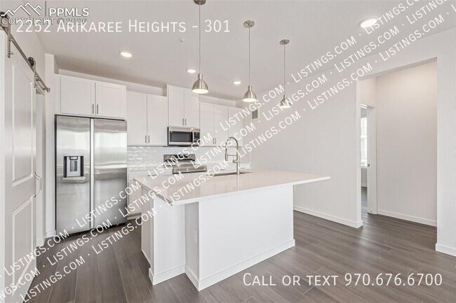 Building Photo - 2252 Arikaree Hts