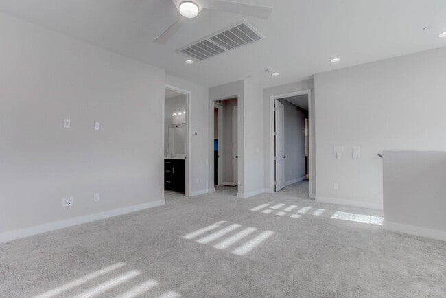 Building Photo - Stylish 3-Bed Home with Loft & EV Charger in Skye Canyon