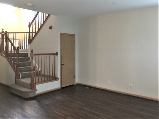 Building Photo - 1878 Candlelight Cir