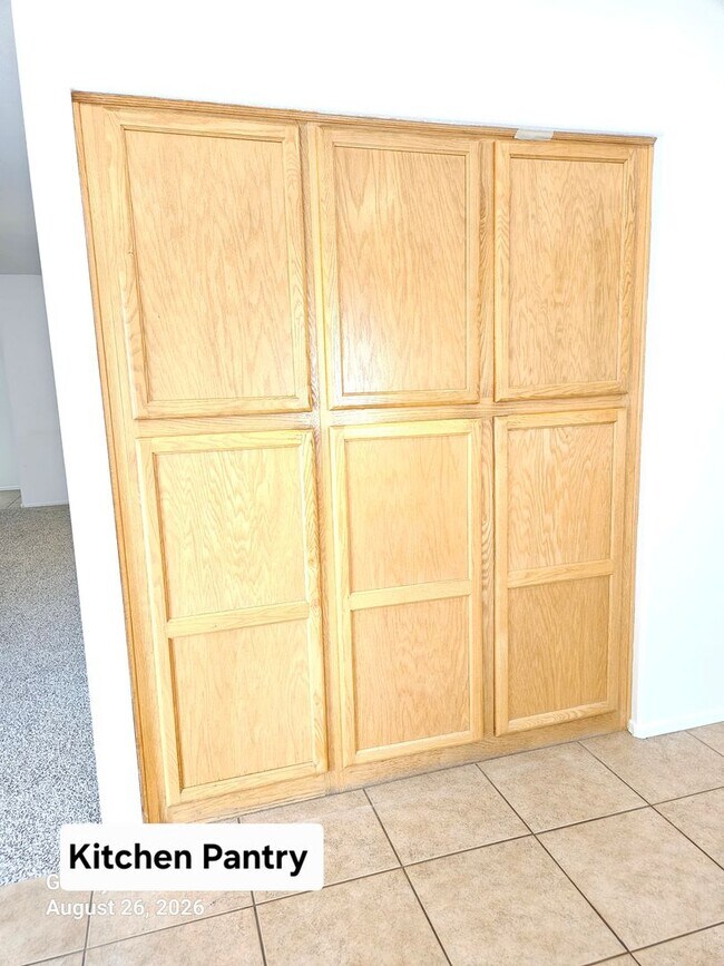 Building Photo - 1107 E San Tan Dr