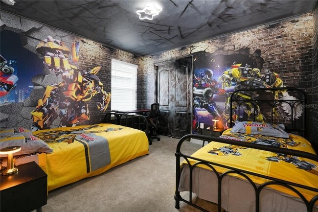 Building Photo - 7227 Oakmoss Loop