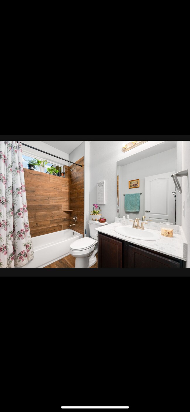 Building Photo - 13342 Pecan Trails Dr