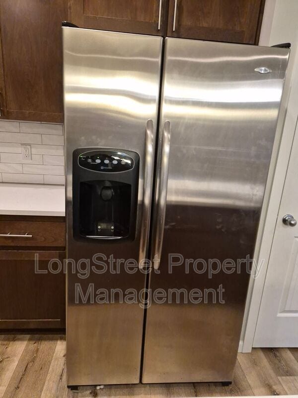 Building Photo - 7278 SE Ronelle Ct