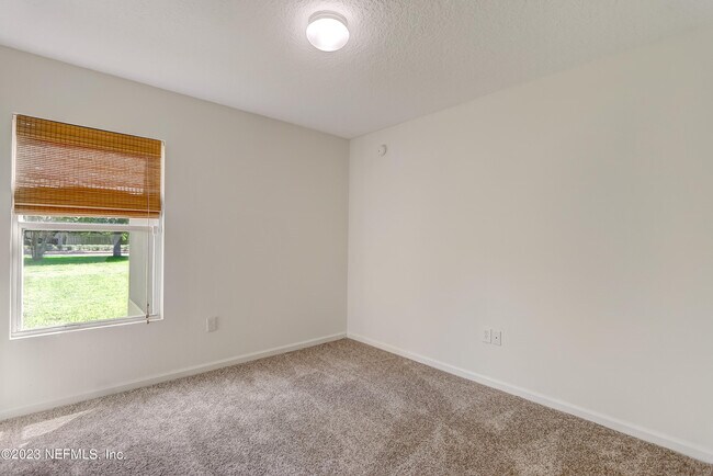 Building Photo - 608 Birchbark Trail