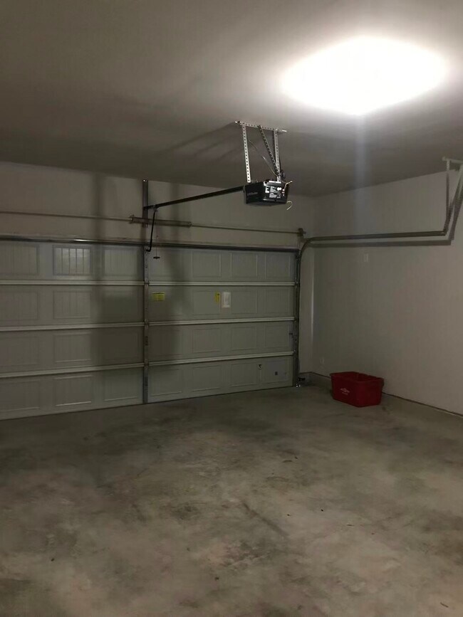 Building Photo - 4427 Aversa Dr